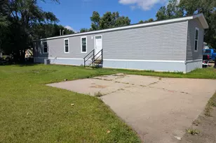 76 Rose Park, Melrose, MN 56352 - Photo 2