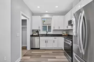 2525 James Ave N, Minneapolis, MN 55411 - Photo 16