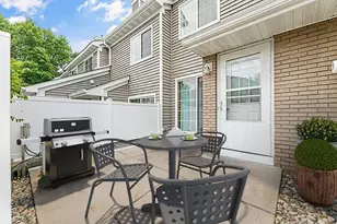 8456 Copperfield Way, Inver Grove Heights, MN 55076 - Photo 10