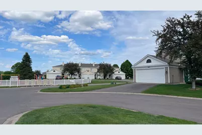 1901 Southcross Drive W #1804, Burnsville, MN 55306 - Photo 10