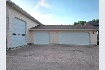 412 W Main Street, Pipestone, MN 56164 - Photo 56