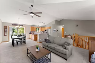2891 Meadow Brook Dr, Woodbury, MN 55125 - Photo 6