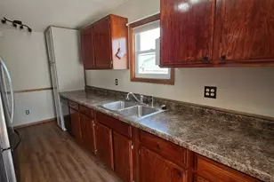 104 5th St SW, Kasson, MN 55944 - Photo 8