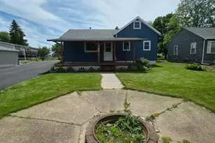 104 5th St SW, Kasson, MN 55944 - Photo 2