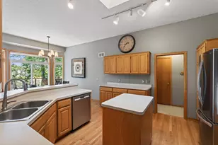 7148 Maryland Cir, Savage, MN 55378 - Photo 18