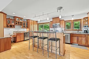 314 N Cove Rd, Hudson, WI 54016 - Photo 8