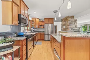 314 N Cove Rd, Hudson, WI 54016 - Photo 12