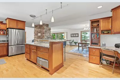 314 N Cove Road, Hudson, WI 54016 - Photo 10