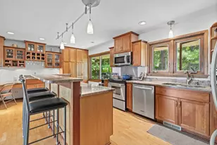 314 N Cove Rd, Hudson, WI 54016 - Photo 10