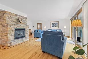 314 N Cove Rd, Hudson, WI 54016 - Photo 6