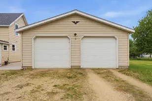 278 Chestnut St NE, Mazeppa, MN 55956 - Photo 12