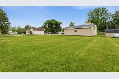 278 Chestnut Street NE, Mazeppa, MN 55956 - Photo 8
