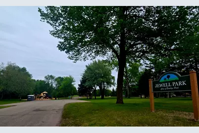 1401 88th Avenue N, Brooklyn Park, MN 55444 - Photo 46