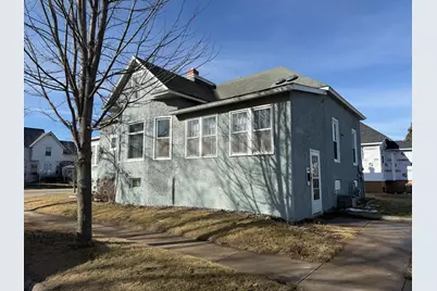 719 2nd Avenue NE, Staples, MN 56479 - Photo 2