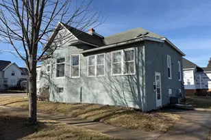 719 2nd Ave NE, Staples, MN 56479 - Photo 2