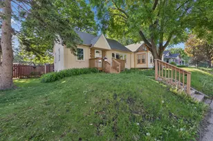 3318 Vincent Ave N, Minneapolis, MN 55412 - Photo 2