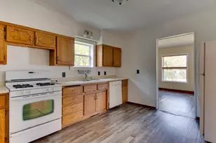 814 3rd St SE, Bemidji, MN 56601 - Photo 4