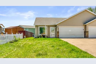 3413 38th Street S, Moorhead, MN 56560 - Photo 1