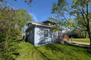 507 Lincoln Ave SE, Bemidji, MN 56601 - Photo 2