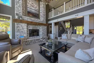 298 Shorewood Dr, Detroit Lakes, MN 56501 - Photo 10