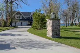298 Shorewood Dr, Detroit Lakes, MN 56501 - Photo 82