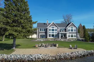 298 Shorewood Dr, Detroit Lakes, MN 56501 - Photo 88