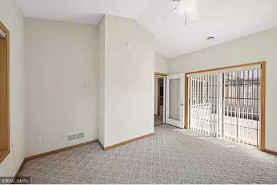 6801 24th Street N, Oakdale, MN 55128 - Photo 10