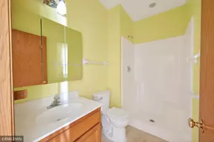 6801 24th St N, Oakdale, MN 55128 - Photo 18