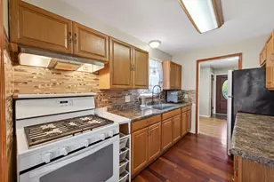 2144 Geranium Ave E, Saint Paul, MN 55119 - Photo 10