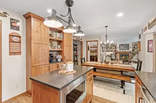 17469 Lorence Way, Eden Prairie, MN 55346 - Photo 24