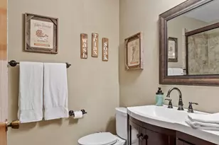 17469 Lorence Way, Eden Prairie, MN 55346 - Photo 36