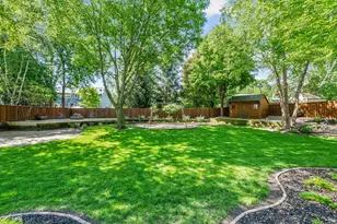 17469 Lorence Way, Eden Prairie, MN 55346 - Photo 8