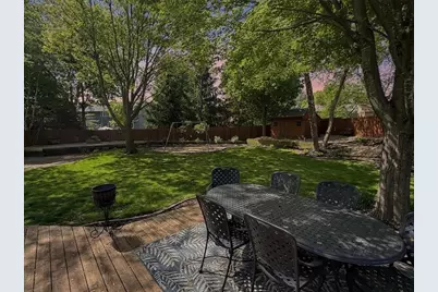17469 Lorence Way, Eden Prairie, MN 55346 - Photo 2