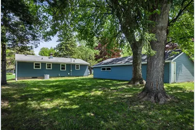 616 Esther Lane, Woodbury, MN 55125 - Photo 10