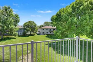3292 Greenbrier St, Vadnais Heights, MN 55127 - Photo 2