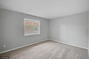 3292 Greenbrier St, Vadnais Heights, MN 55127 - Photo 12