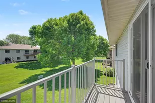 3292 Greenbrier St, Vadnais Heights, MN 55127 - Photo 18