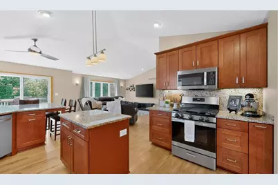480 Manor Ridge Drive NW, Rochester, MN 55901 - Photo 10