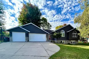 110 Uren Ln, Redwood Falls, MN 56283 - Photo 1