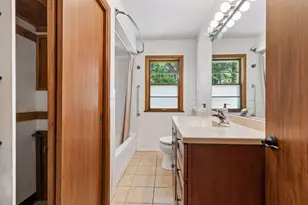 988 Sherren St W, Roseville, MN 55113 - Photo 18
