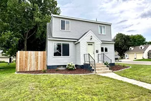 521 E 5th St, Redwood Falls, MN 56283 - Photo 2
