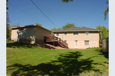 1112 Queens Lane, Anoka, MN 55303 - Photo 4
