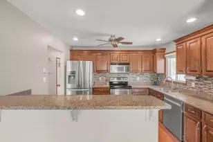 1375 Balsam St E, Eagan, MN 55123 - Photo 6