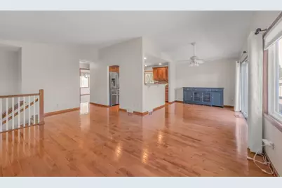 1375 Balsam Street E, Eagan, MN 55123 - Photo 4