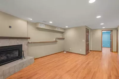 1375 Balsam Street E, Eagan, MN 55123 - Photo 16