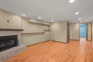 1375 Balsam St E, Eagan, MN 55123 - Photo 16