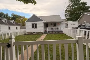 204 3rd St, Lyle, MN 55953 - Photo 2