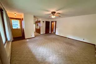 137 2nd St E, Tracy, MN 56175 - Photo 10