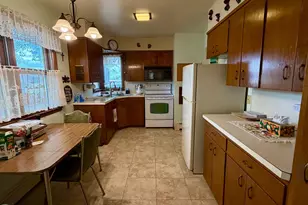 137 2nd St E, Tracy, MN 56175 - Photo 18