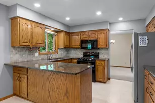 10130 31st Ave N, Plymouth, MN 55441 - Photo 24
